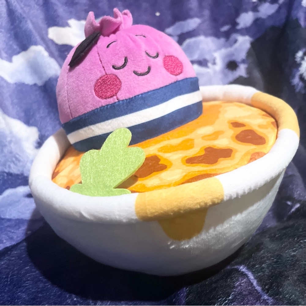 French Onion Paka Paka Funko Soup Troop Plushies Plush Hot Topic Exclusive NWT